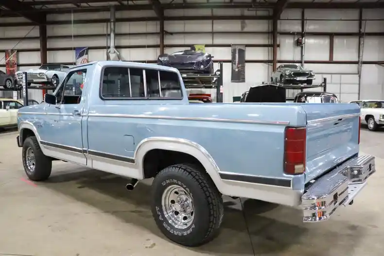 1983-ford-f150-xl-for-sale-03