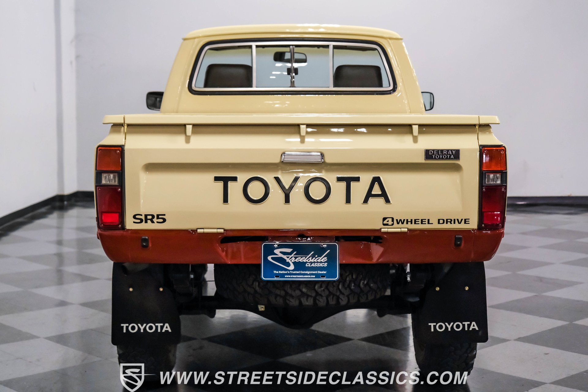 1983-toyota-pickup-sr5-4x4-for-sale-07