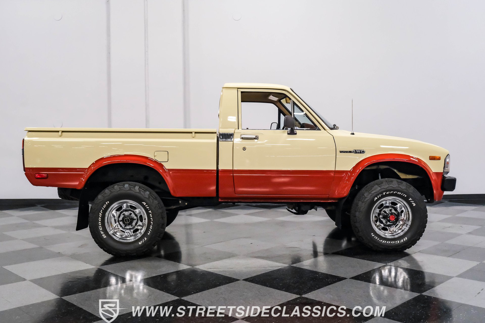 1983-toyota-pickup-sr5-4x4-for-sale-09