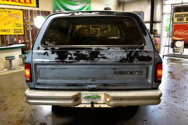 1985-dodge-ramcharger-150-2dr-4wd-suv-for-sale-06