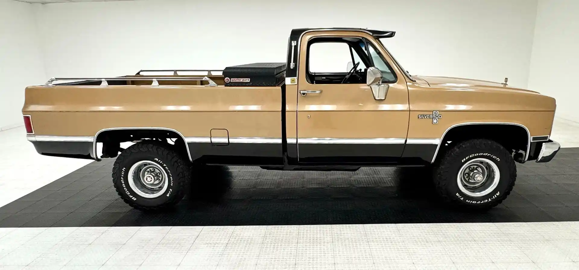 1986-chevrolet-k-10-silverado-long-bed-pickup-for-sale-06