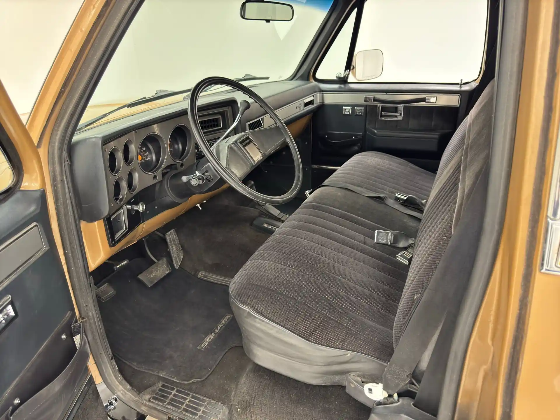 1986-chevrolet-k-10-silverado-long-bed-pickup-for-sale-20