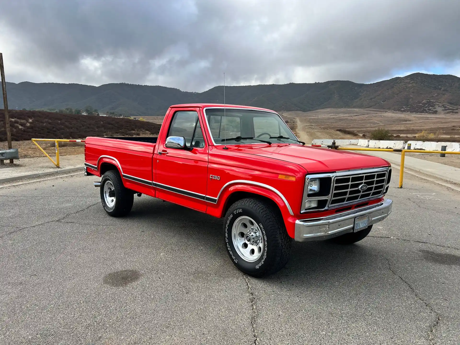 1986-ford-f250-xlt-for-sale-06