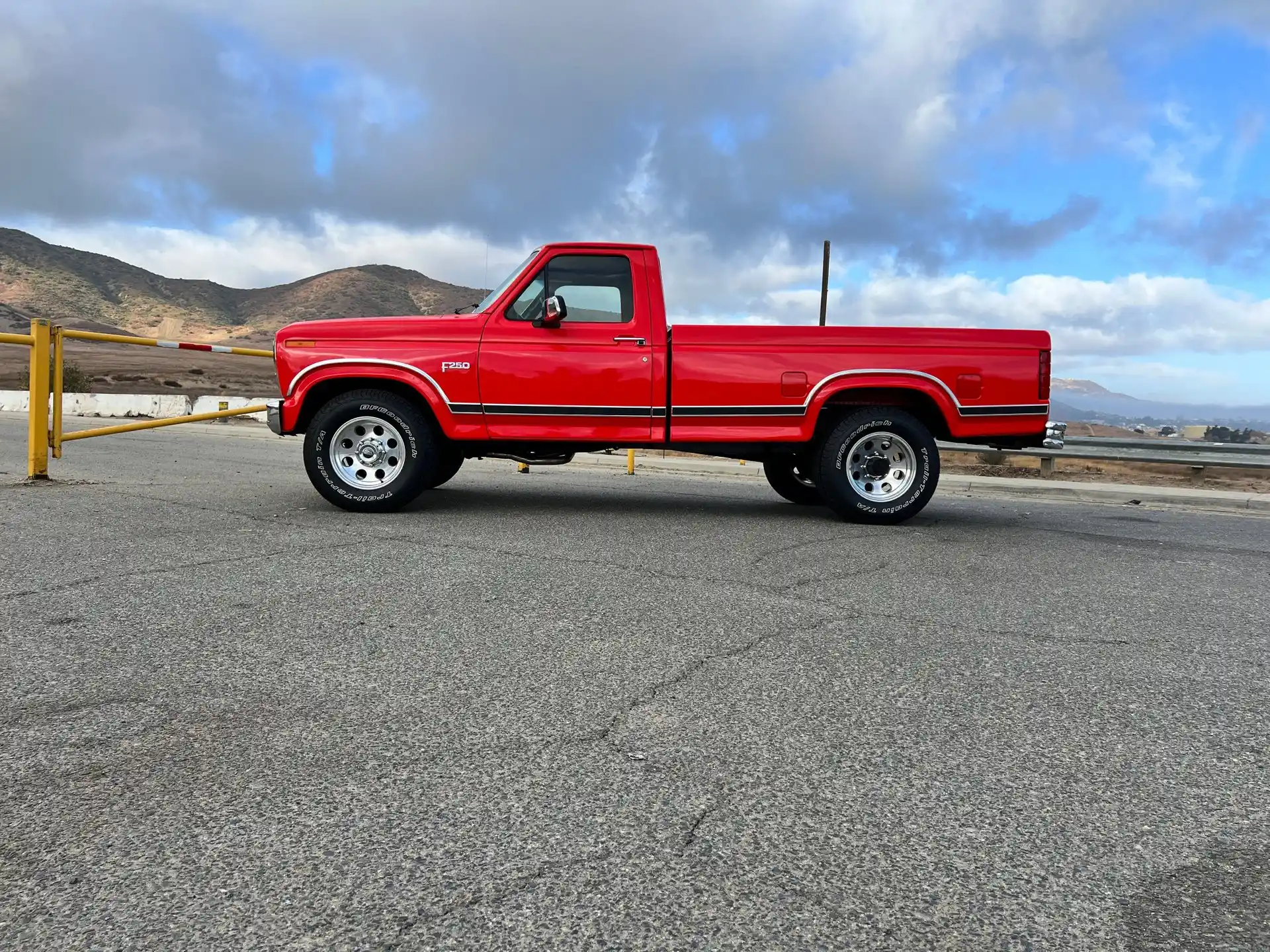 1986-ford-f250-xlt-for-sale-08