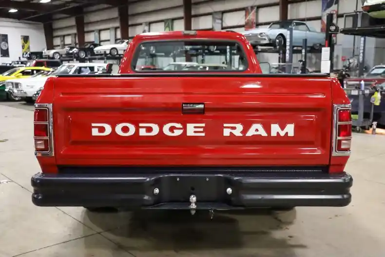 1987-dodge-d150-for-sale-04