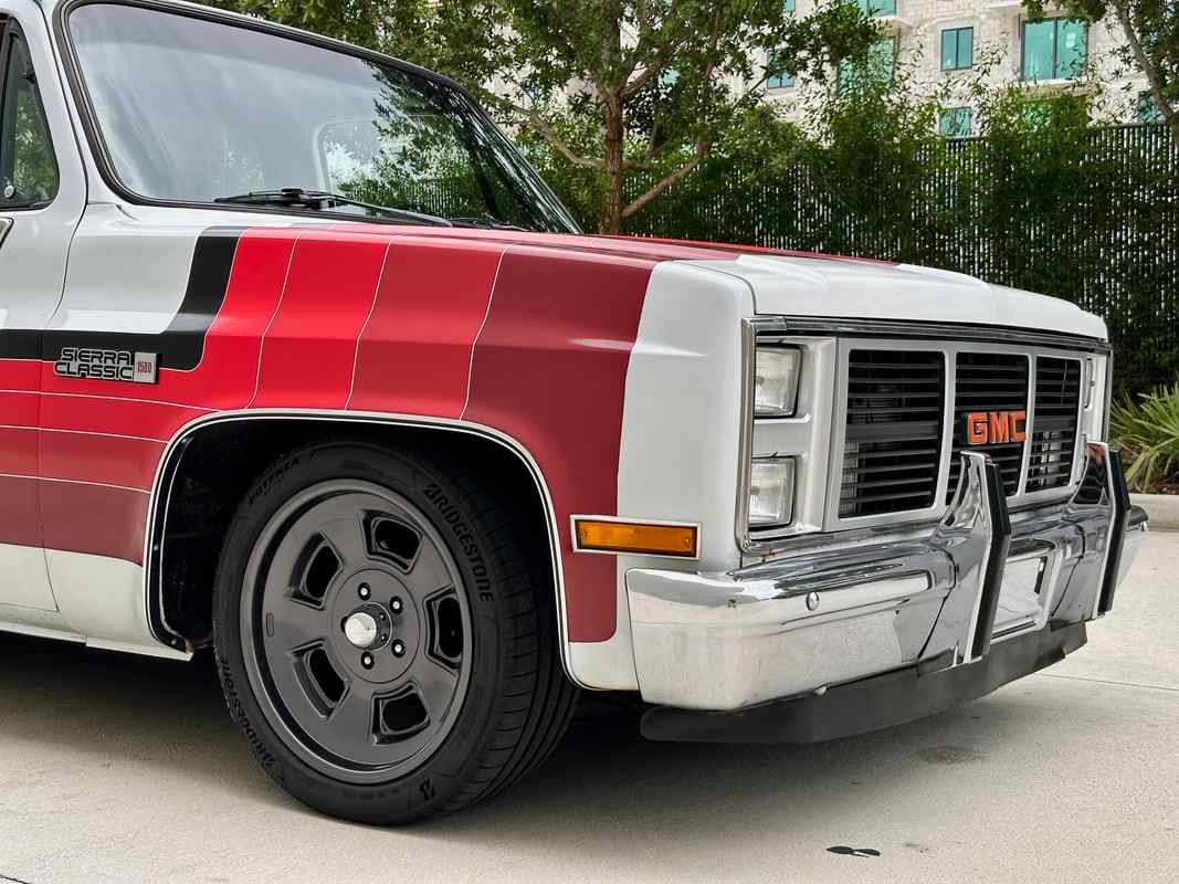 1987-gmc-sierra-classic-57-ls-v8-for-sale-32