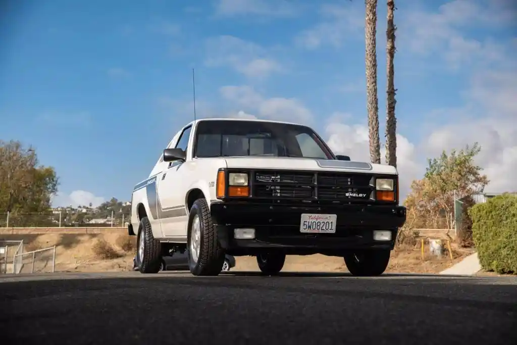 1989-dodge-dakota-shelby-for-sale-02