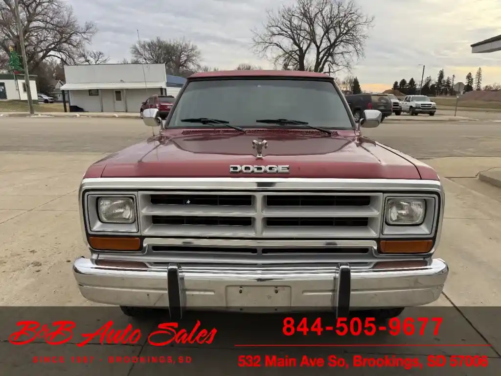 1989-dodge-ramcharger-for-sale-02