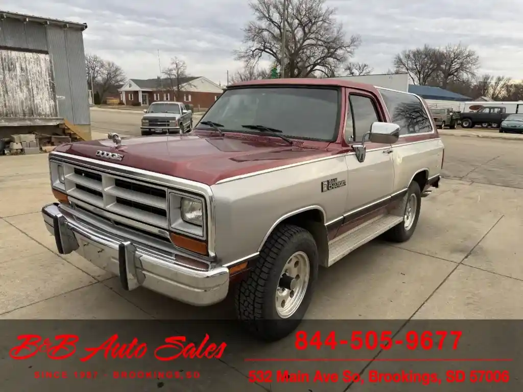 1989-dodge-ramcharger-for-sale-03