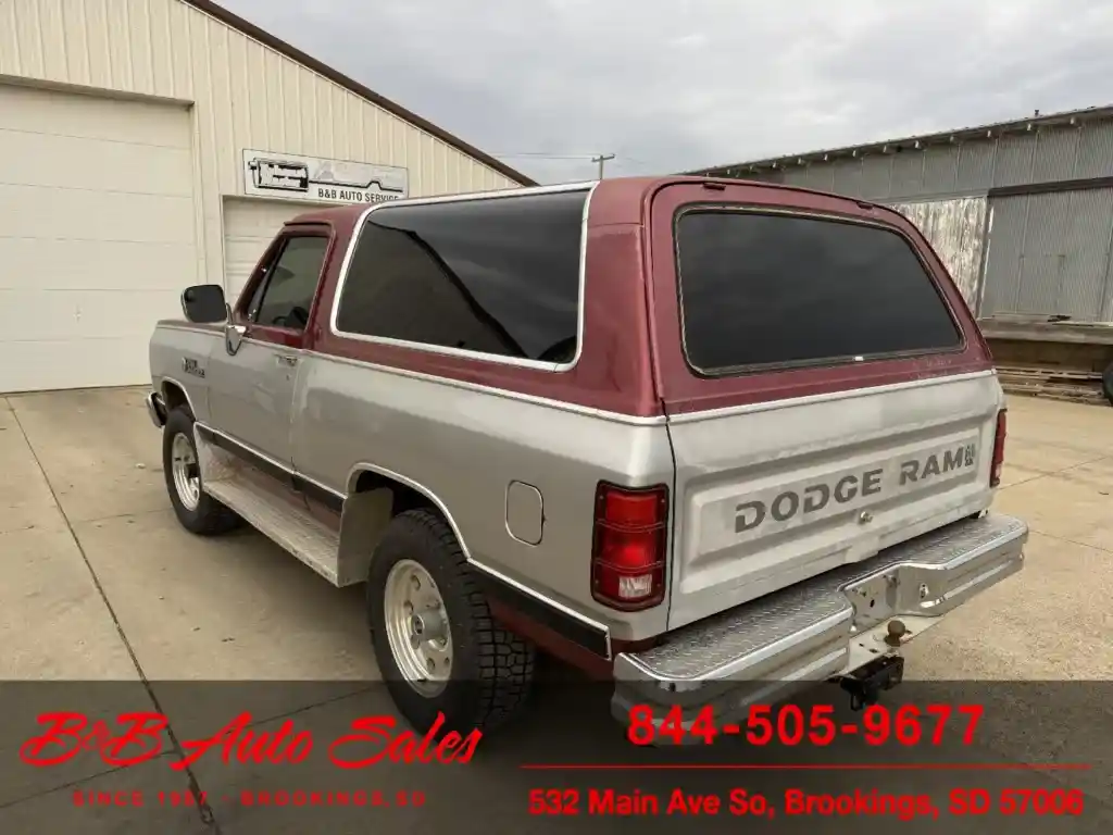 1989-dodge-ramcharger-for-sale-05