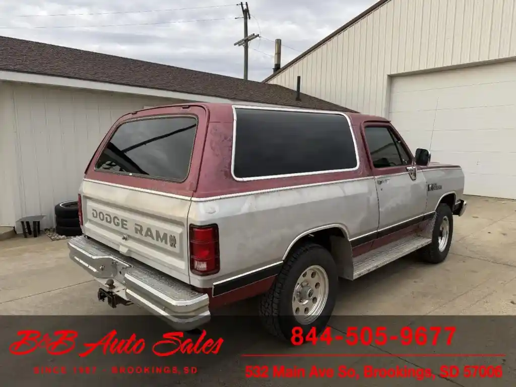 1989-dodge-ramcharger-for-sale-07