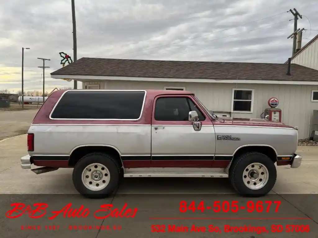 1989-dodge-ramcharger-for-sale-08