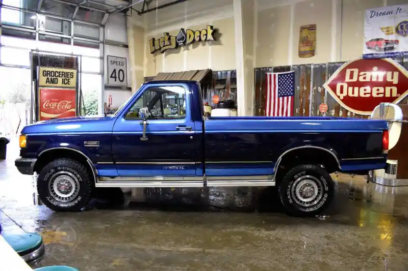 1989-ford-f-250-xlt-lariat-2dr-4wd-standard-cab-lb-hd-for-sale-0