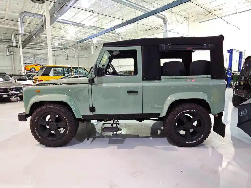 1989-land-rover-defender-90-d-bespoke-edition-uk-custom-build-for-sale-11