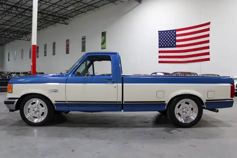 1990-ford-f150-xlt-lariat-for-sale-03