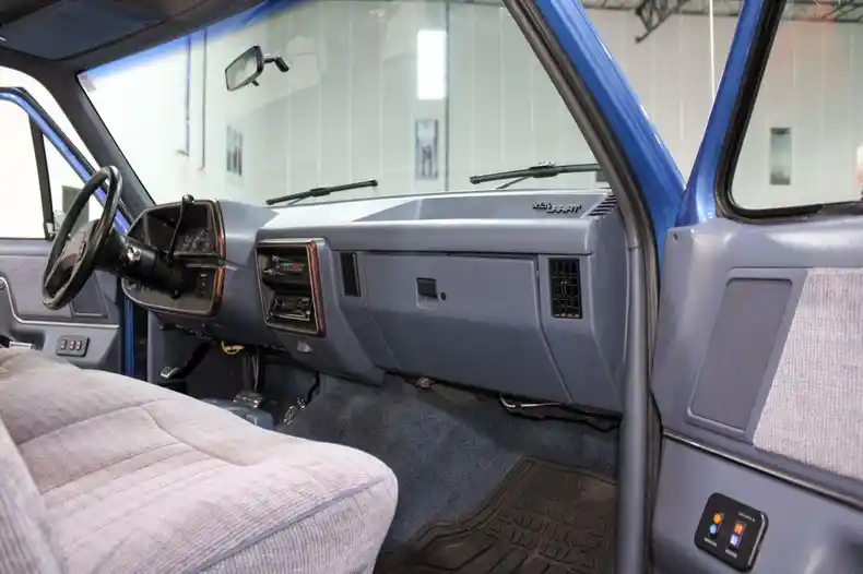 1990-ford-f150-xlt-lariat-for-sale-26