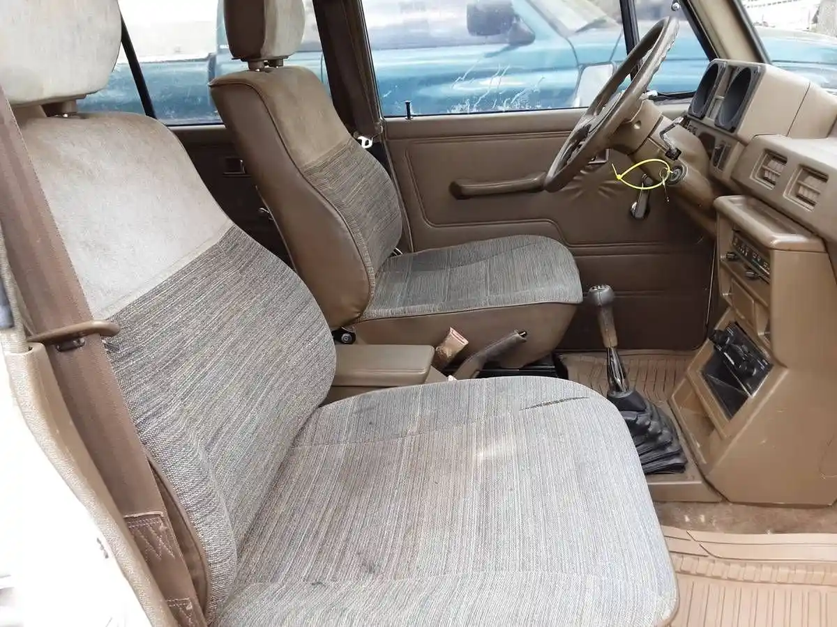 1990-mitsubishi-montero-for-sale-10