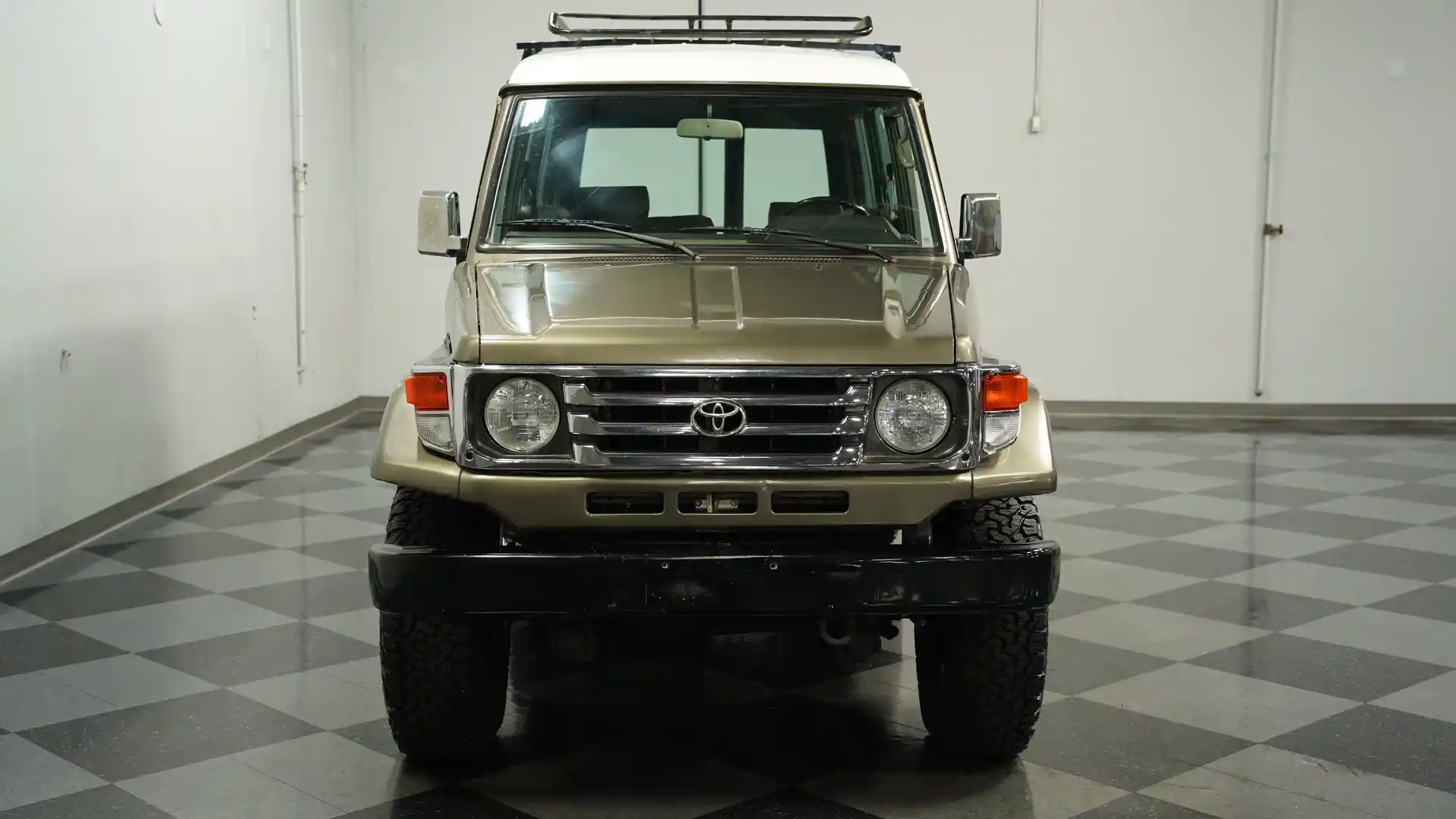 1990-toyota-land-cruiser-fj-75-troopy-4x4-for-sale-11