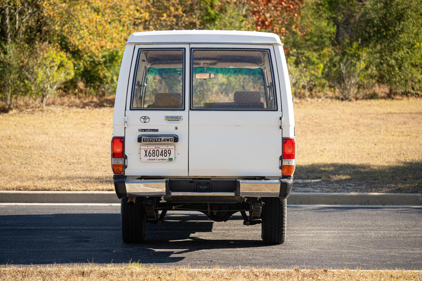 1991-toyota-land-cruiser-bush-taxi-03