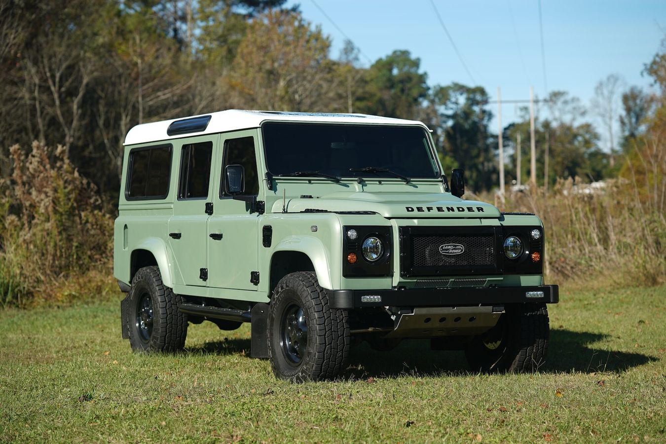 1993-land-rover-defender-110-castle-hayne-nc-01