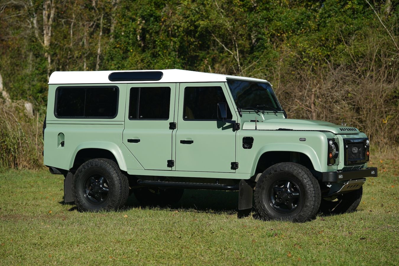 1993-land-rover-defender-110-castle-hayne-nc-02