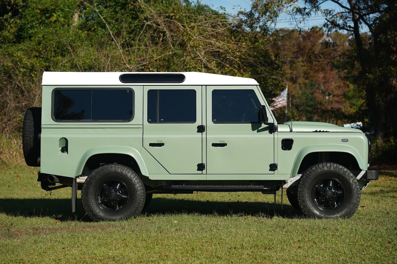 1993-land-rover-defender-110-castle-hayne-nc-03