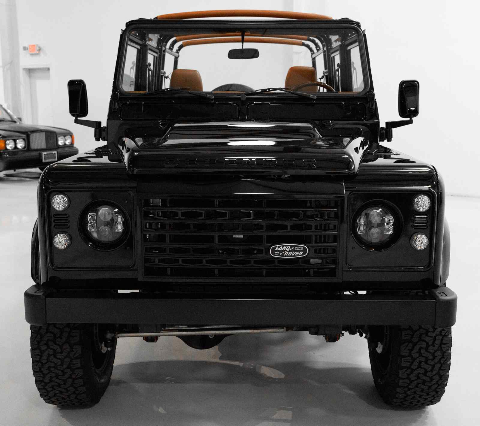 1993-land-rover-defender-110-suv-by-manz-motor-company-for-sale-03