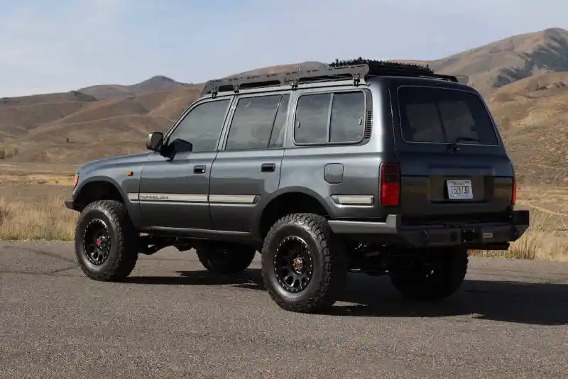 1993-toyota-land-cruiser-fzj80-for-sale-10