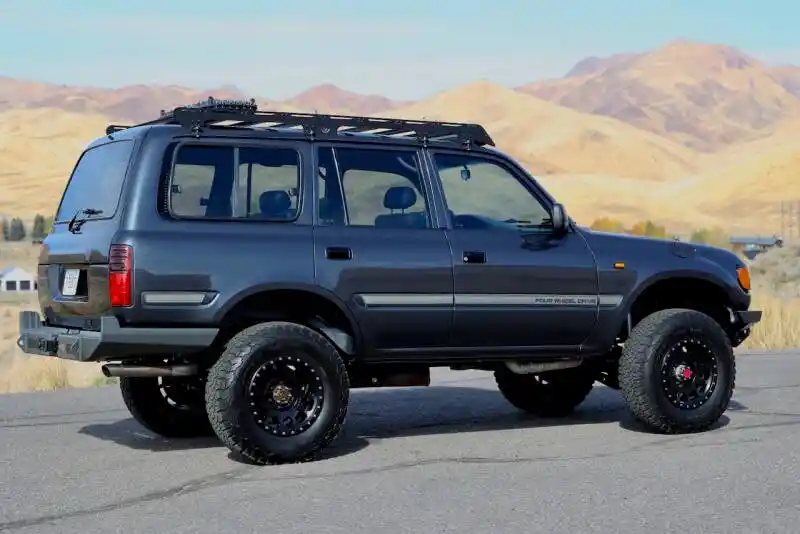 1993-toyota-land-cruiser-fzj80-for-sale-13