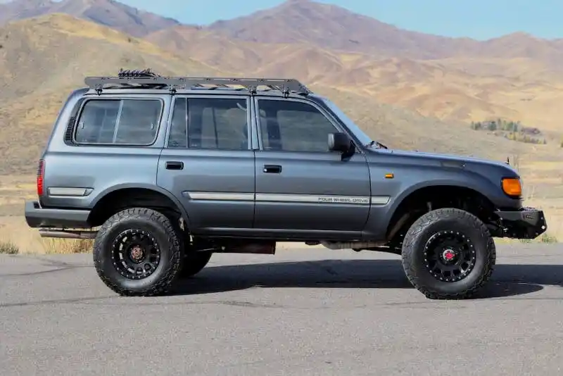 1993-toyota-land-cruiser-fzj80-for-sale-14