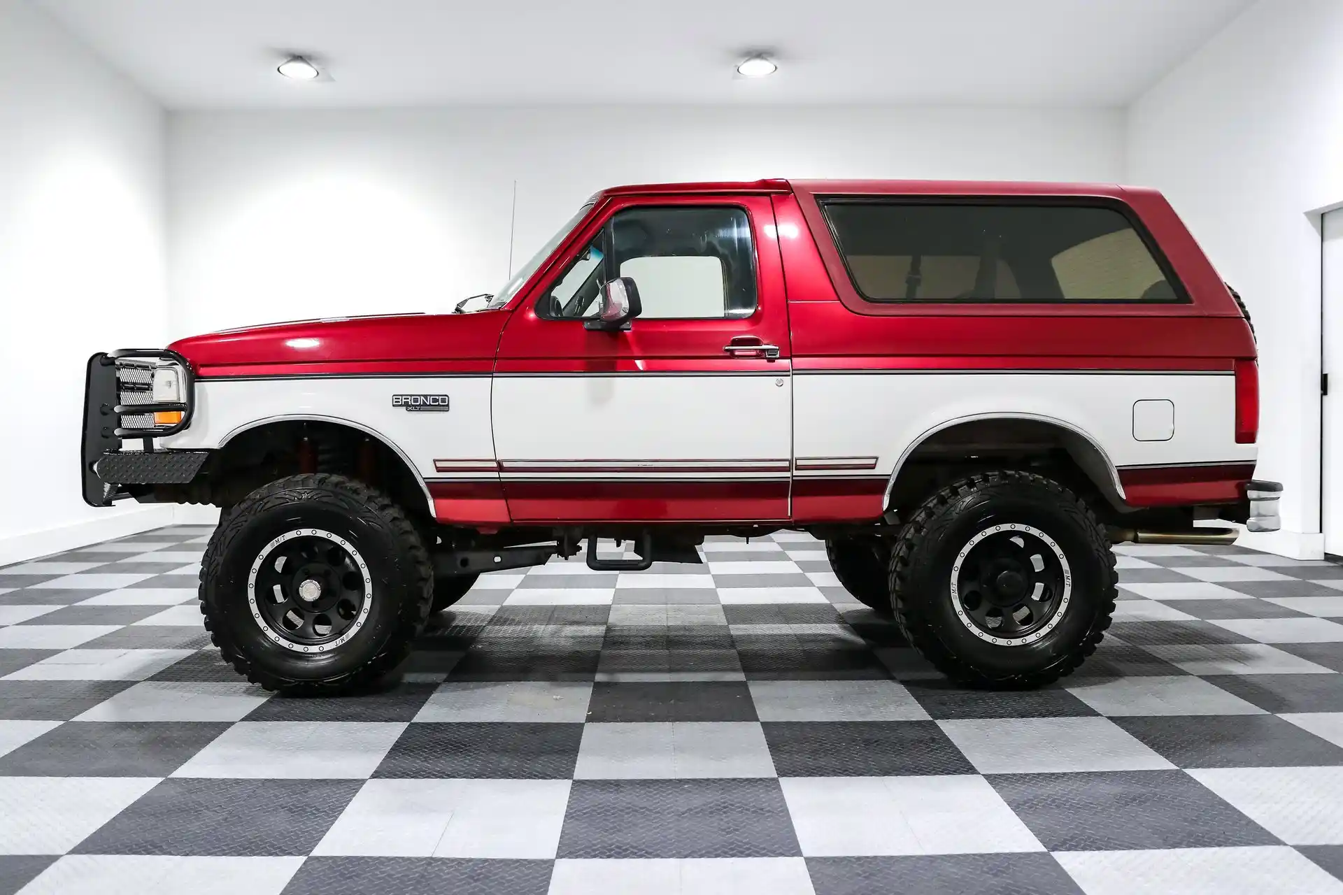 1994-ford-bronco-for-sale-04