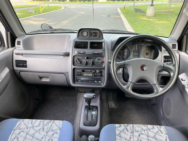 1995-mitsubishi-pajero-mini-vr-ii-4-4 (8)