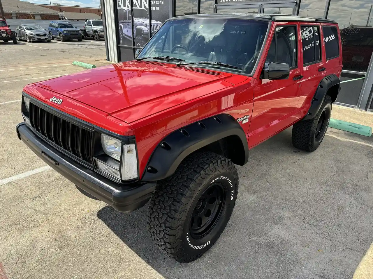 1995-rhd-jeep-cherokee-sport-4-0l-collins-bros-jeep-for-sale-02