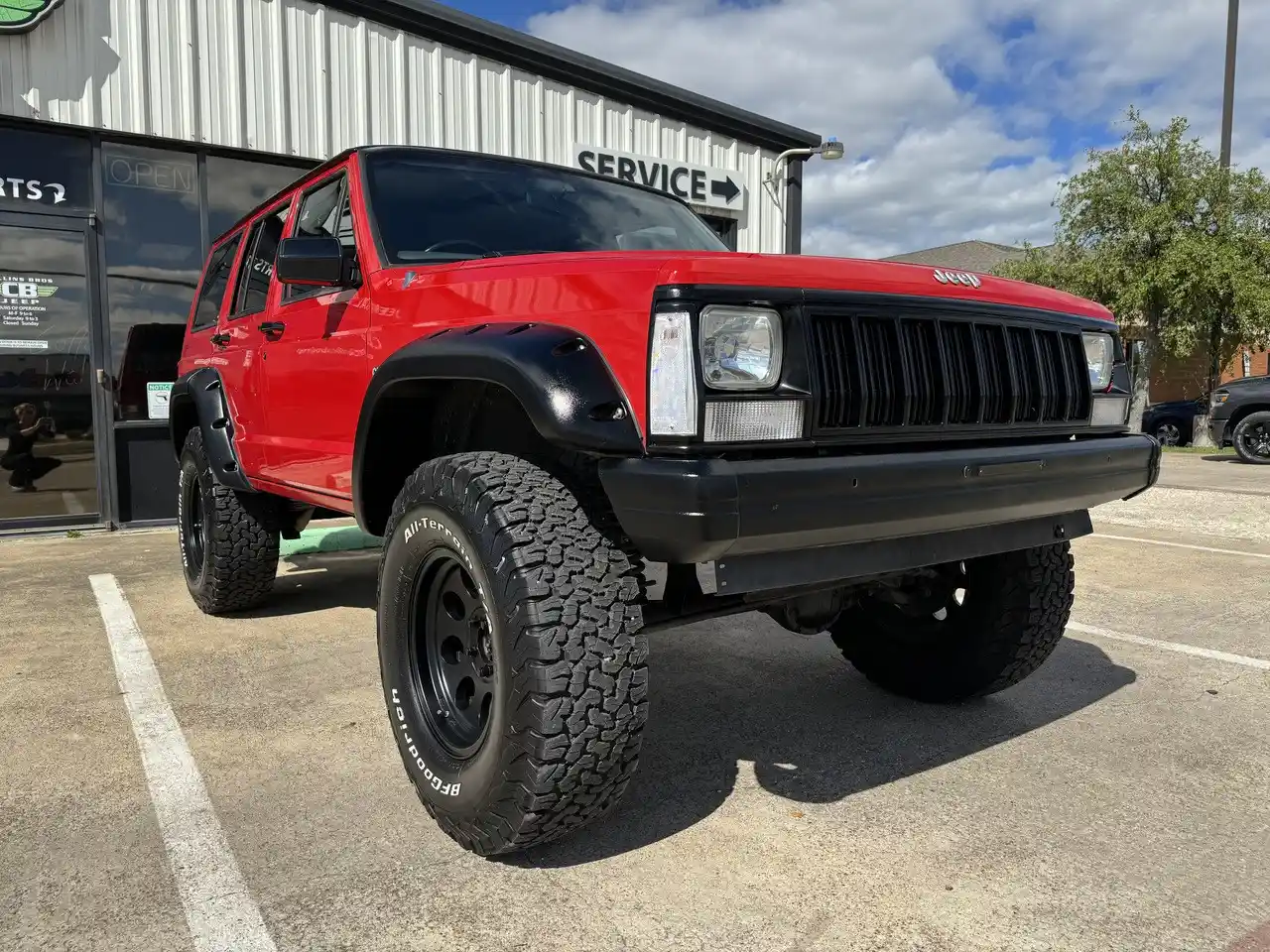 1995-rhd-jeep-cherokee-sport-4-0l-collins-bros-jeep-for-sale-04