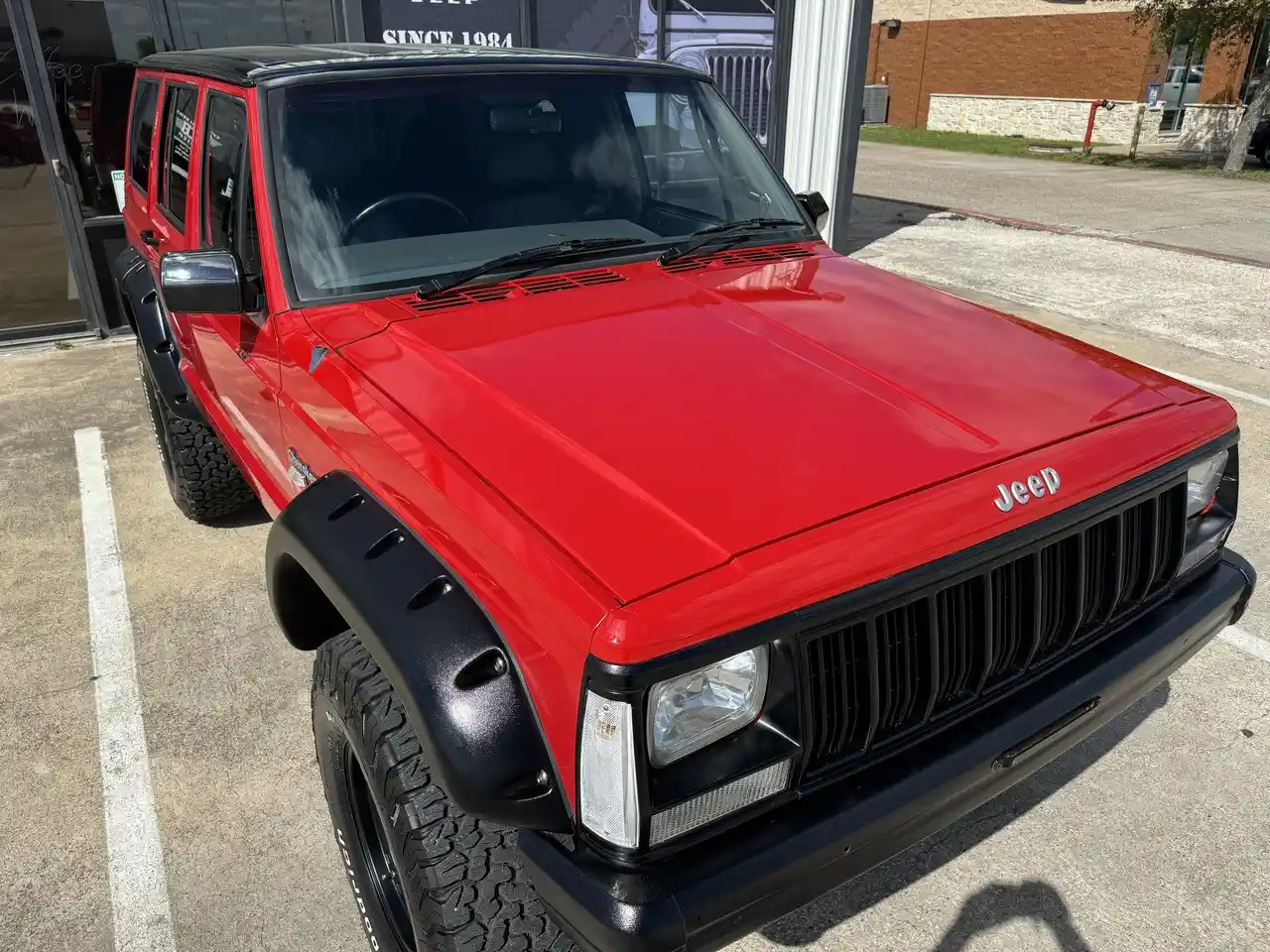 1995-rhd-jeep-cherokee-sport-4-0l-collins-bros-jeep-for-sale-12