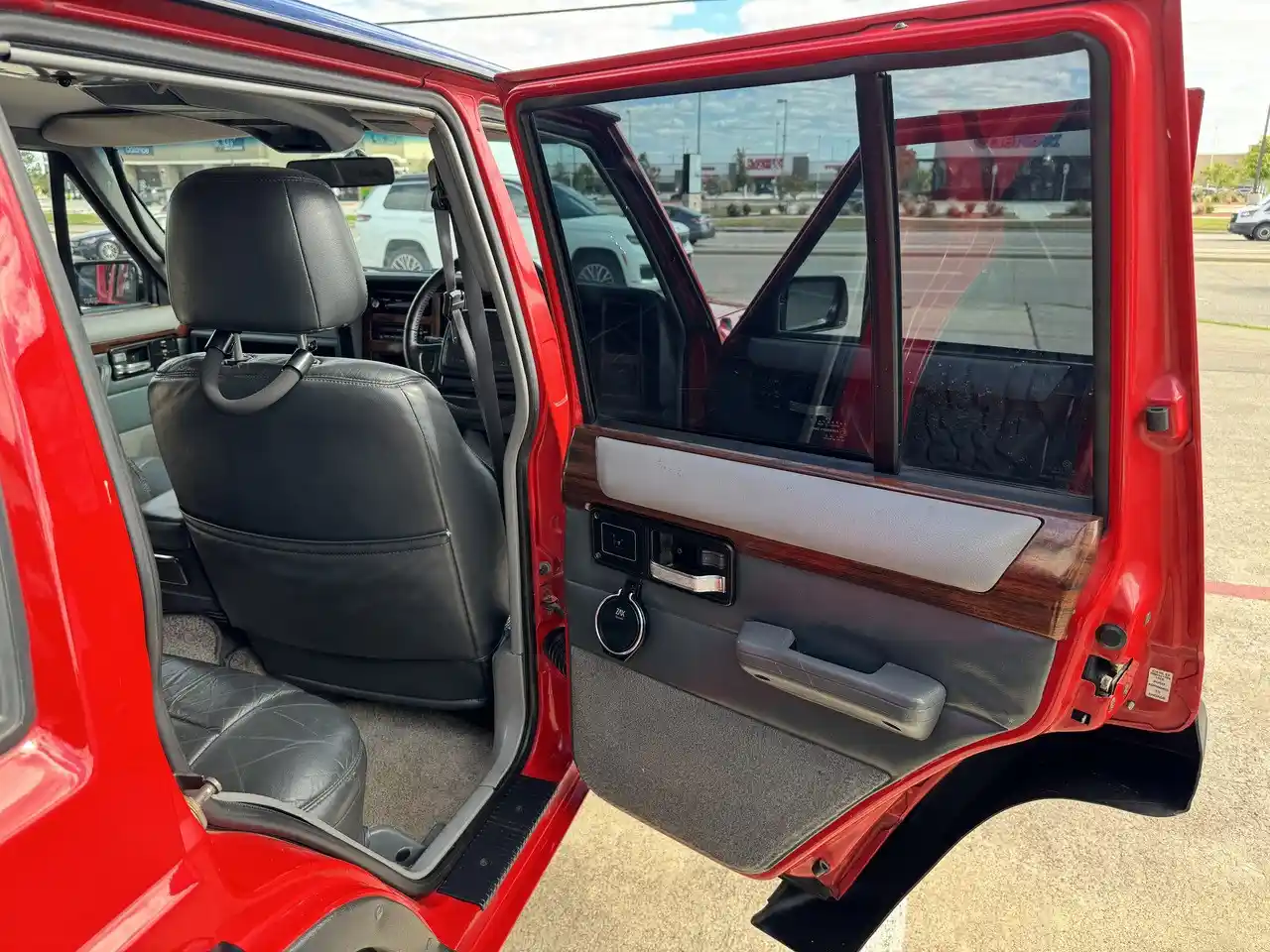 1995-rhd-jeep-cherokee-sport-4-0l-collins-bros-jeep-for-sale-27