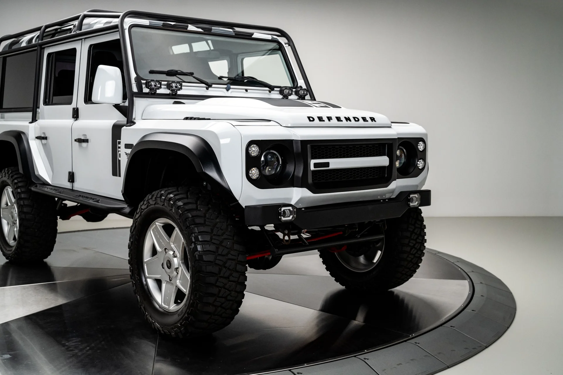 1996-land-rover-defender-110-for-sale-11