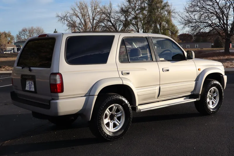 1996-toyota-hilux-surf-for-sale-03