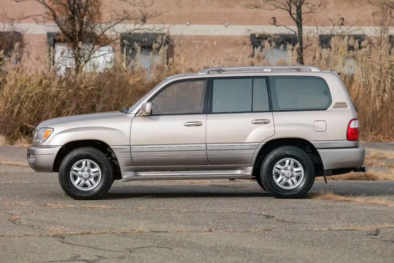 1998-LEXUS-LX+470-for-sale-03