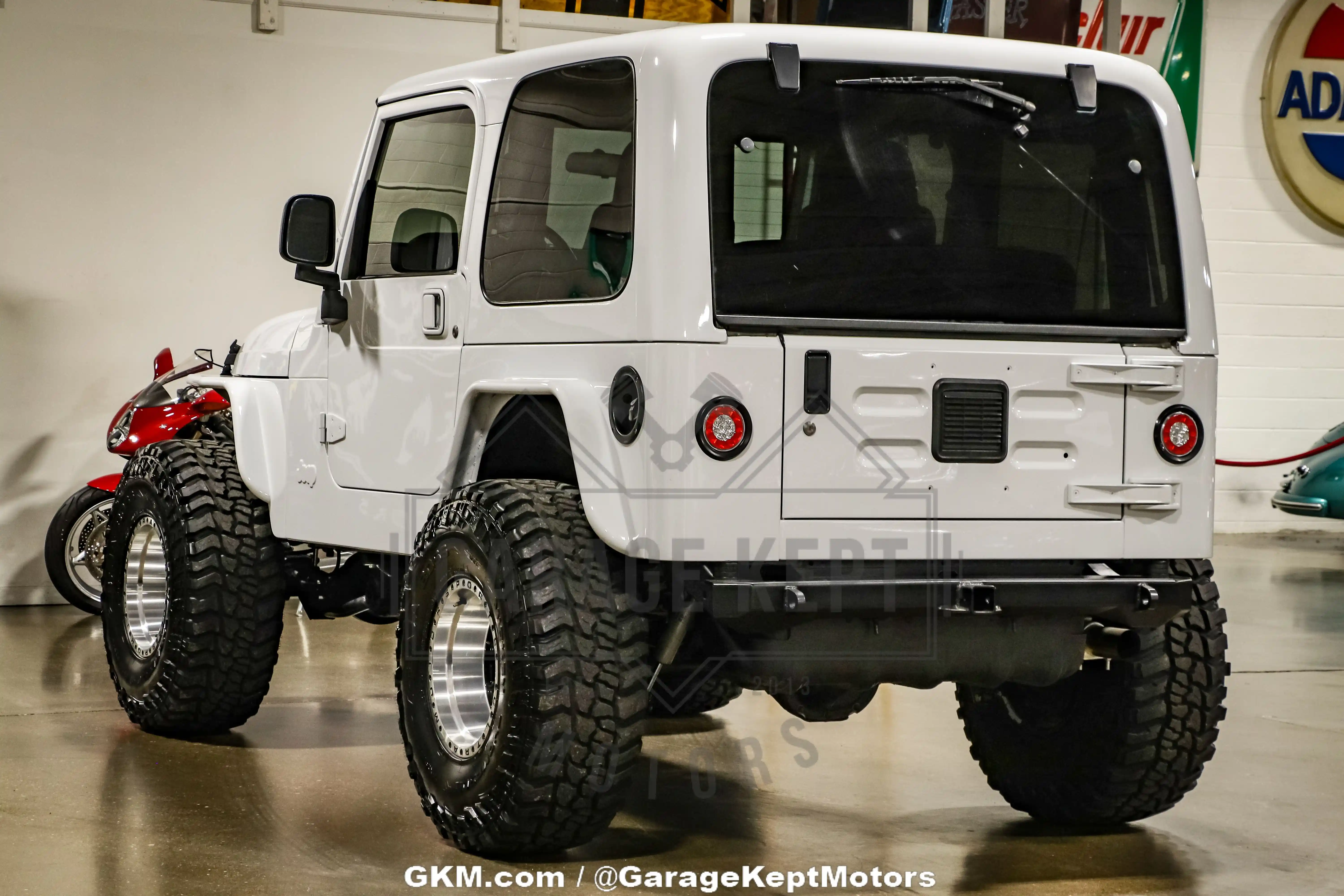 1998-jeep-wrangler-se-for-sale-11