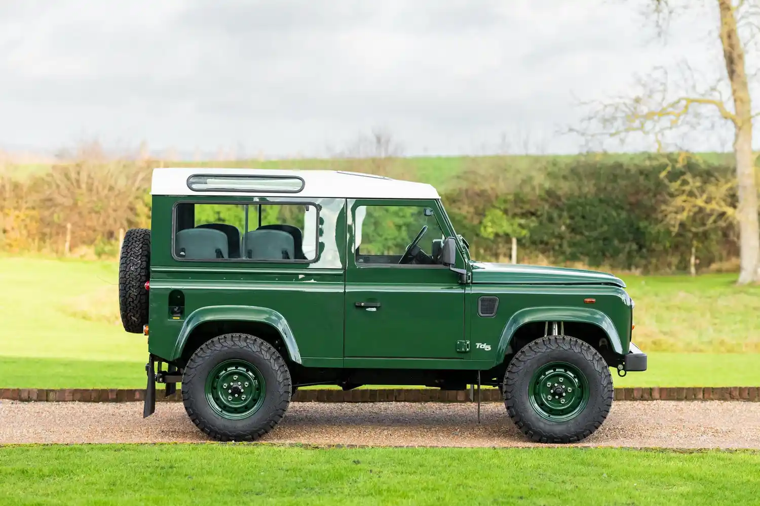 2000-land-rover-defender-90-coniston-for-sale-03