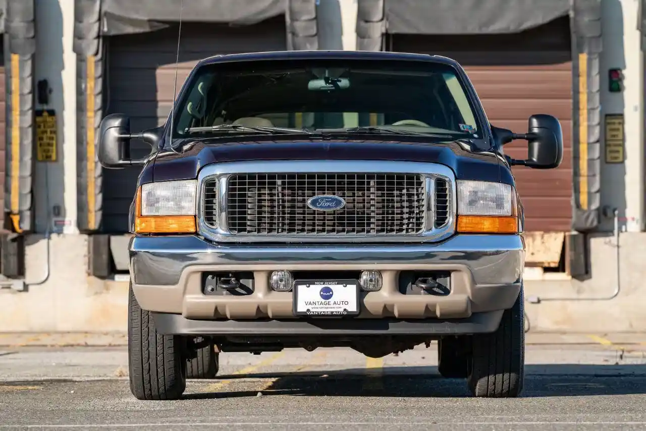 2001-ford-excursion-limited-4x4-for-sale-03