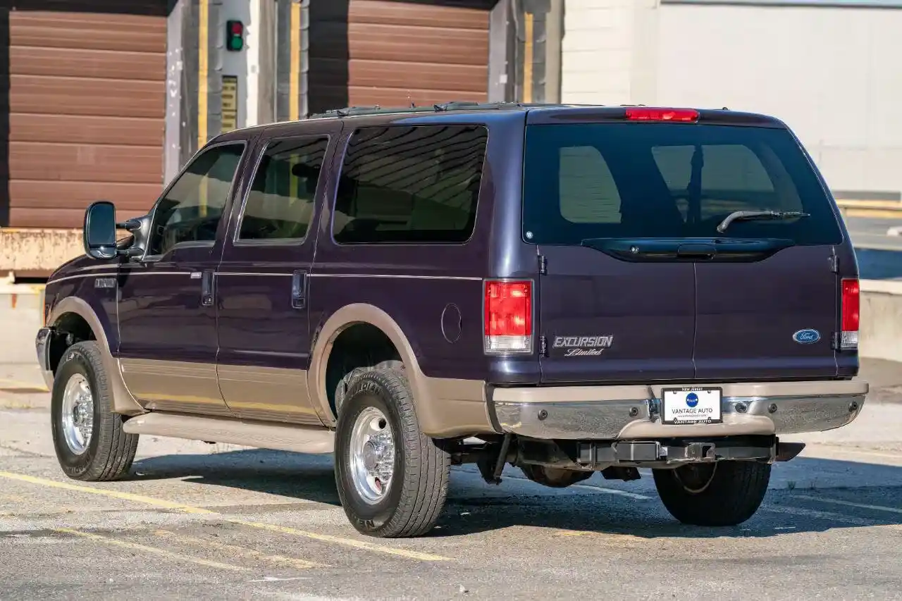 2001-ford-excursion-limited-4x4-for-sale-04