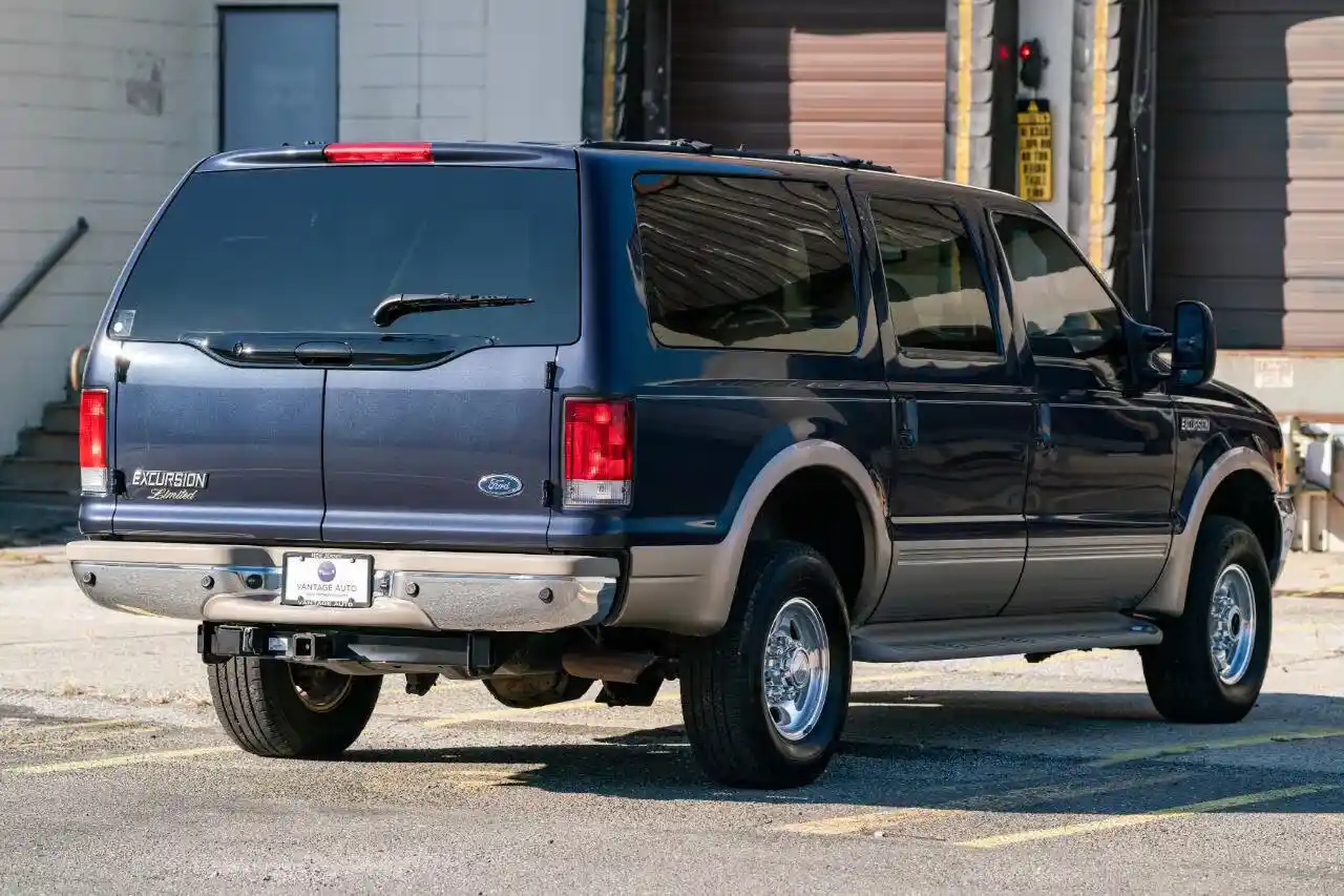 2001-ford-excursion-limited-4x4-for-sale-05