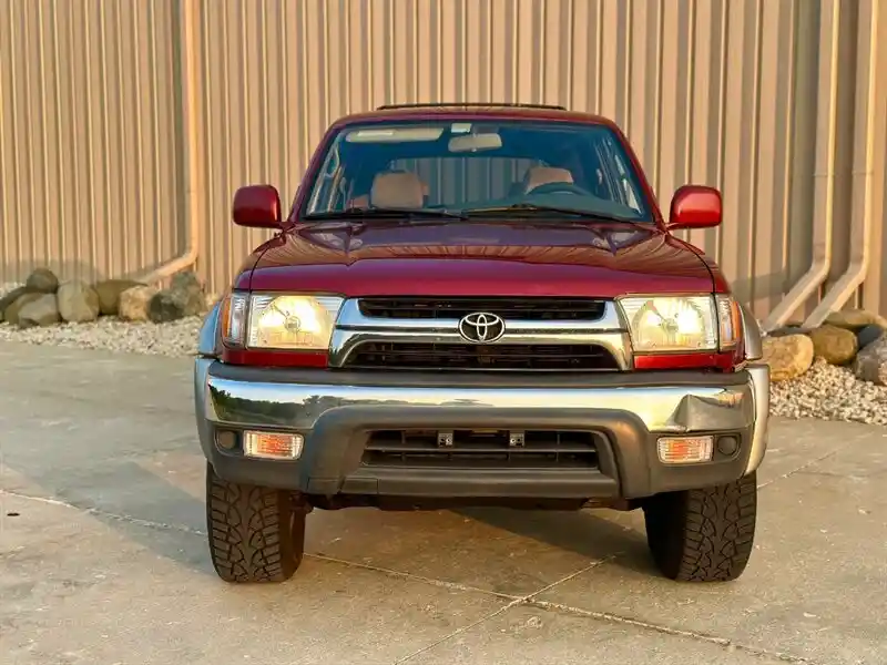 2001-toyota-4runner-sr5-suv-for-sale-05