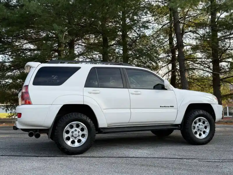 2004-toyota-4runner-for-sale-02