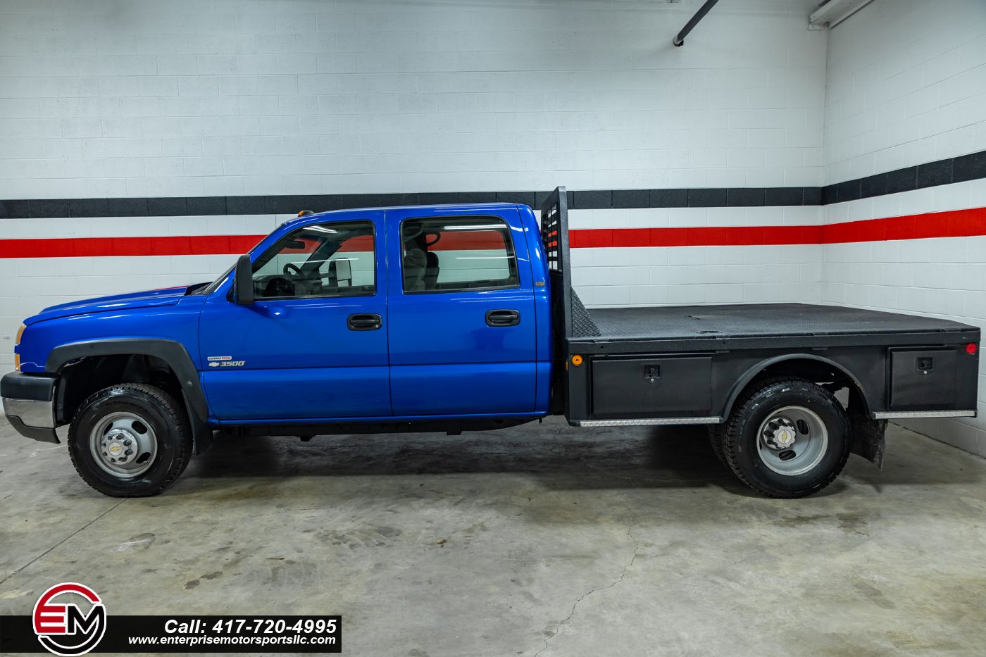 2005-chevrolet-3500-flatbed-02