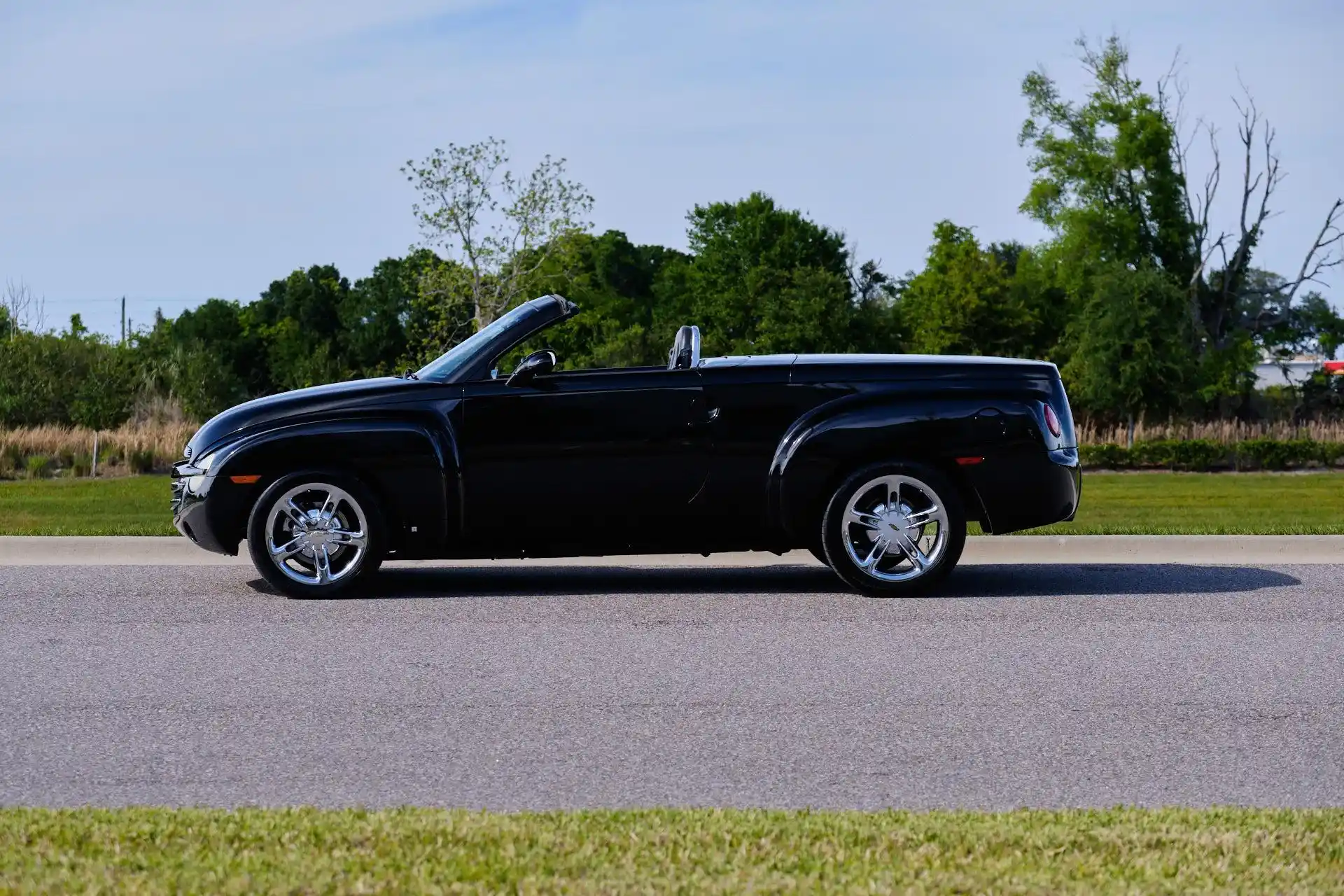 2006-Chevrolet-SSR-for-sale-02