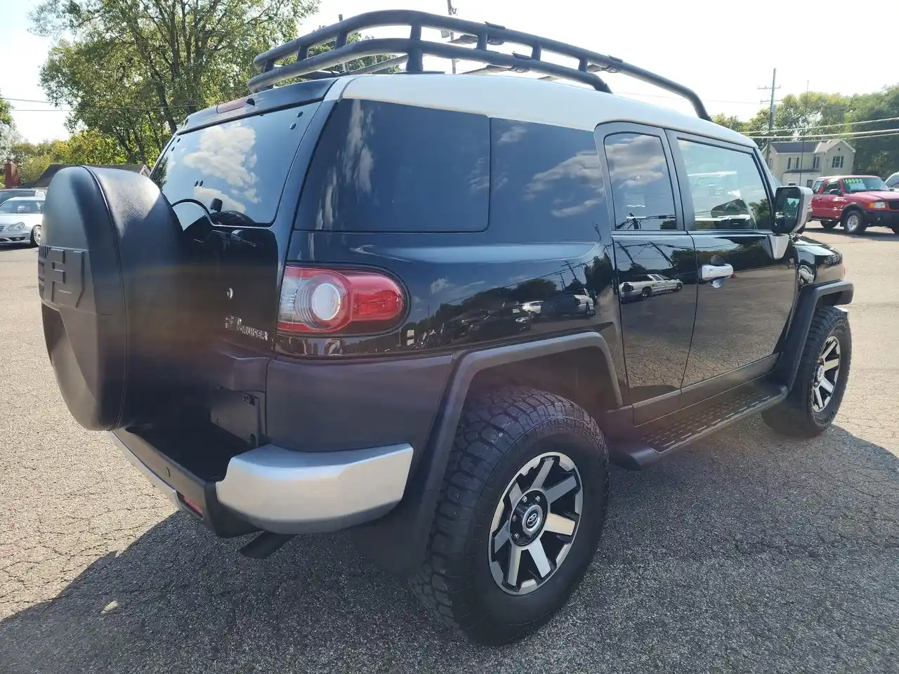 2012-toyota-fj-cruiser-for-sale-01