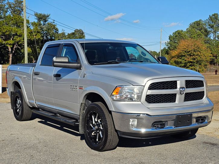 2014-ram-1500-outdoorsman-01